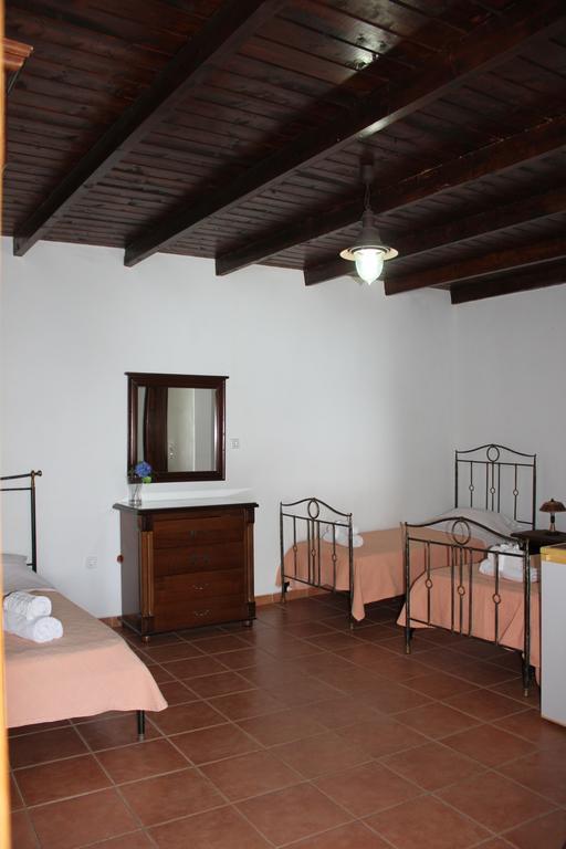Lalloudes Seaside Accommodation Exo Nimfion Rom bilde
